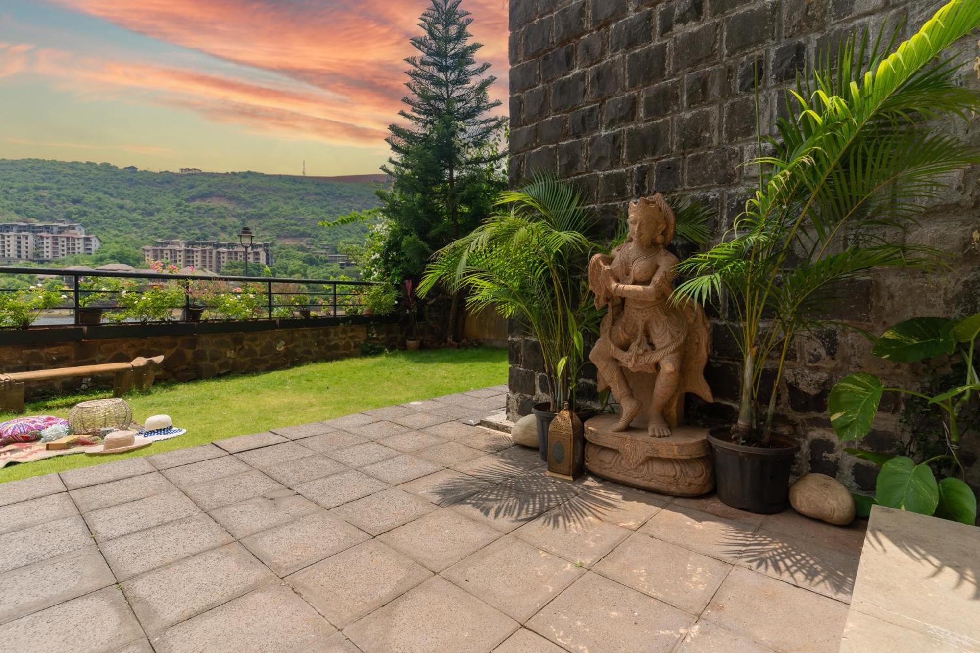 Lavasa Holiday Home Extérieur photo